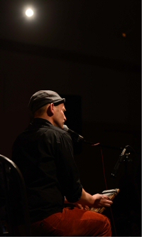 Photo of Brendan Taaffe in concert